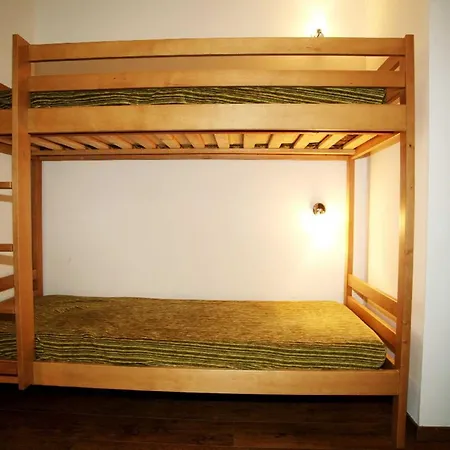 Appartamento Charmant Studio à Brides-les-Bains avec Balcon et WIFI - FR-1-512-48