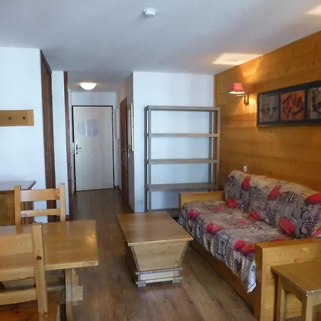 Charmant Studio à Brides-les-Bains avec Balcon et WIFI - FR-1-512-48
